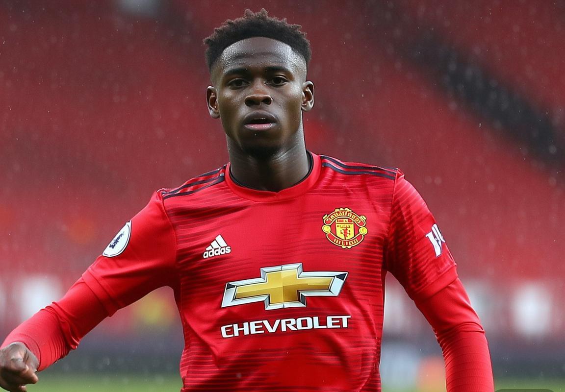 皇马瞄准曼联转会：布鲁诺·费尔南德斯出售与科比·梅努皇马转会背后的曼联财政公平竞赛策略